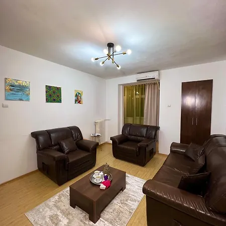 Apartment Kiwi Apart-hotel 1br Wi-fi Free - Close To Old Town - Cozy Location - Shorter Or Longer - R&m Boutique