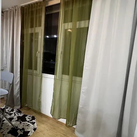 Kiwi Apart-hotel 1br Wi-fi Free - Close To Old Town - Cozy Location - Shorter Or Longer - R&m Boutique Bucharest